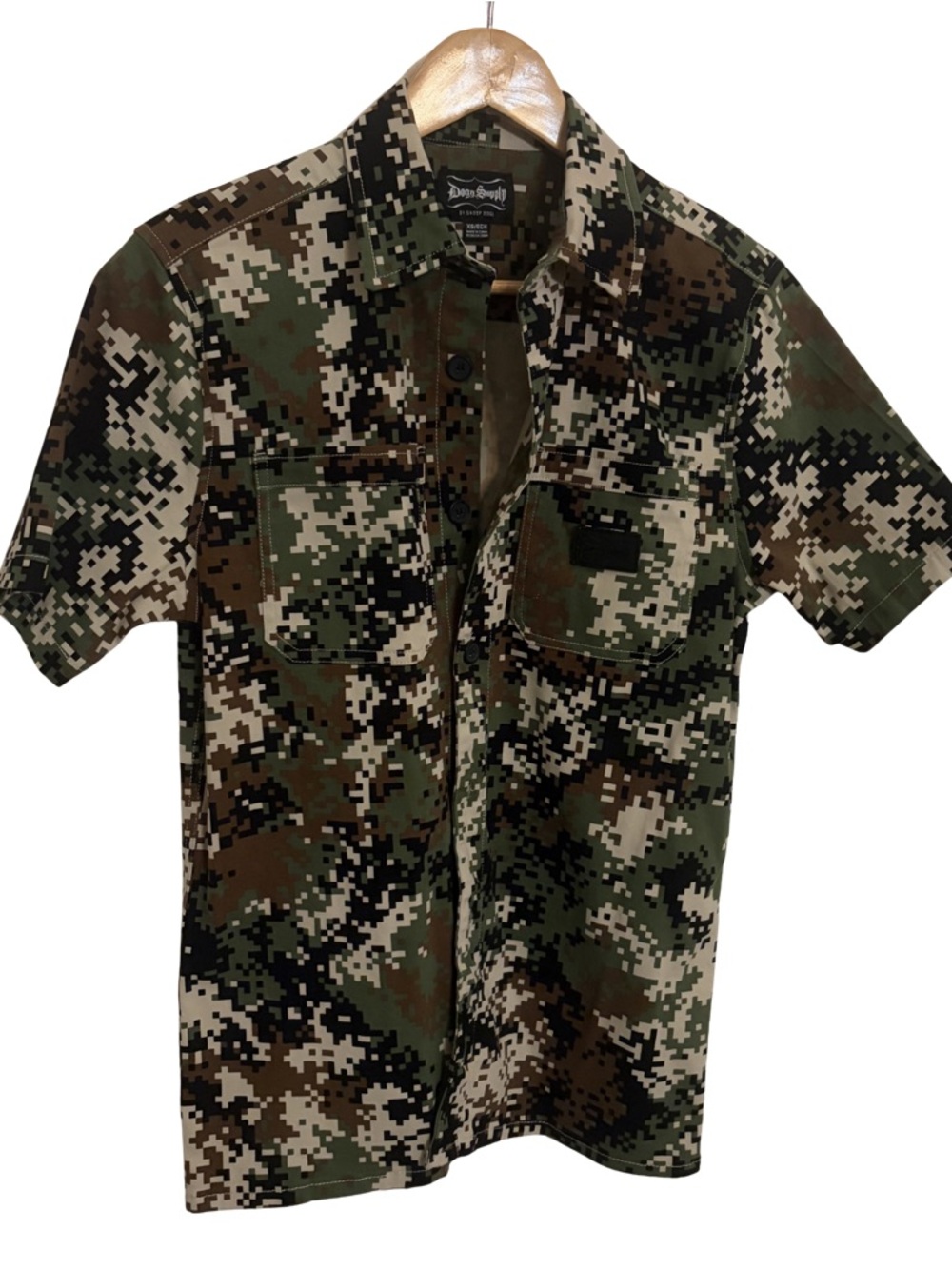 Snoop Dogg Dogg Supply Camouflage Short Sleeve Button-Up Shirt Men XS Cotton